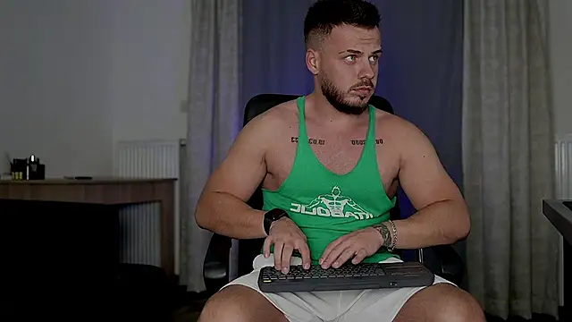 Snapshot of juliusmasters chatting on 27, 9, 2025 juliusmasters online show from 27, 9, 2025