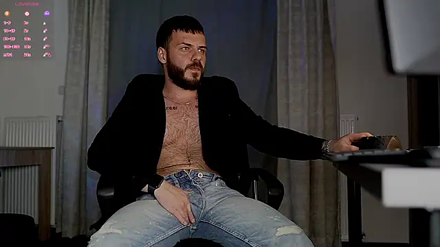 Snapshot of juliusmasters chatting on 28, 10, 2025 juliusmasters online show from 28, 10, 2025