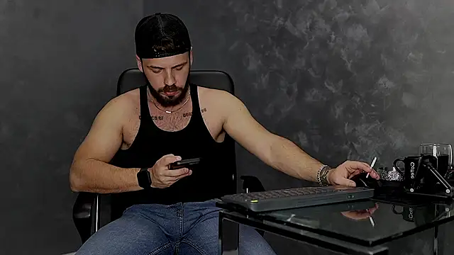 Snapshot of juliusmasters chatting on 31, 10, 2025 juliusmasters online show from 31, 10, 2025