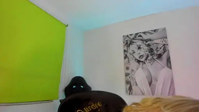 Snapshot of _juliana_star_ chatting on 9, 2, 2025 juliana star online show from 9, 2, 2025