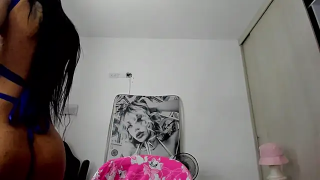 Snapshot of _juliana_star_ chatting on 10, 10, 2025 juliana star online show from 10, 10, 2025