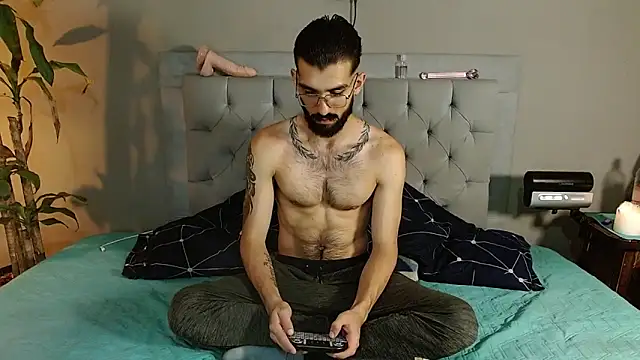 Snapshot of Mr_WhiteCock chatting on 24, 12, 2024 Mr WhiteCock online show from 24, 12, 2024