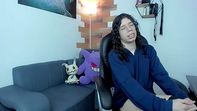 Angel Dust18 online show from 6, 3, 2025