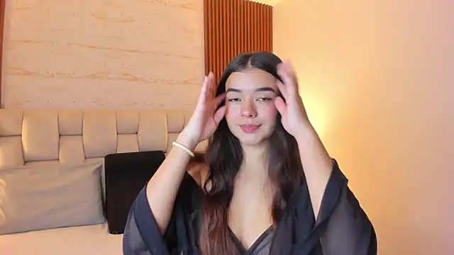 Snapshot of SophiaWylde chatting on 10, 2, 2025 SophiaWylde online show from 10, 2, 2025