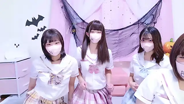 Snapshot of 841_yayoi chatting on 26, 10, 2025 841 yayoi online show from 26, 10, 2025