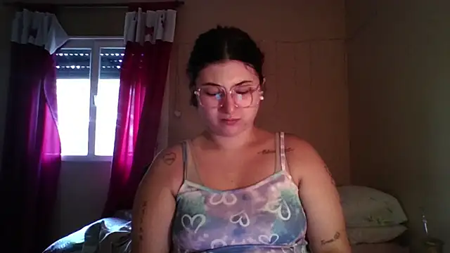 Snapshot of imsohornydacom chatting on 4, 2, 2026 imsohornydacom online show from 4, 2, 2026