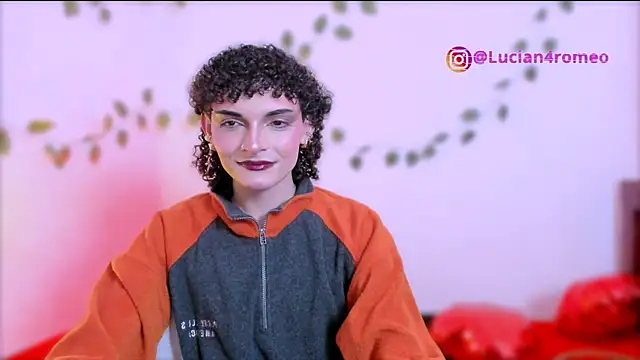 Snapshot of lucianromero chatting on 1, 1, 2025 lucianromero online show from 1, 1, 2025