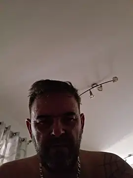 Snapshot of pachapeter chatting on 9, 4, 2026 pachapeter online show from 9, 4, 2026