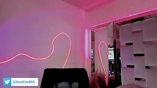 Sara Foxx1 online show from 24, 4, 2026