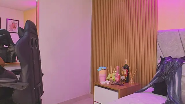 Snapshot of Dakota_diaz_ chatting on 28, 10, 2025 Dakota diaz online show from 28, 10, 2025