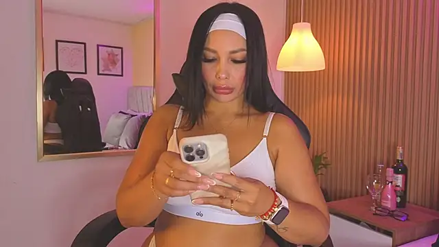 Snapshot of Dakota_diaz_ chatting on 12, 11, 2025 Dakota diaz online show from 12, 11, 2025