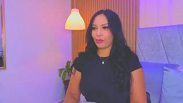 Dakota diaz  online show from 7, 4, 2026