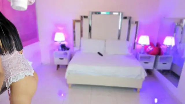 lauramartin1 online show from 21, 9, 2025