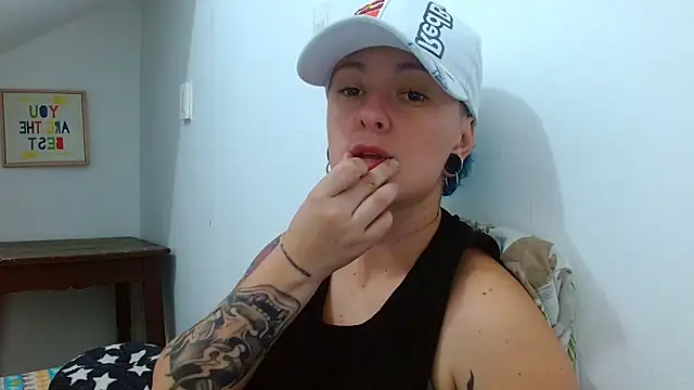 tomboyblue online show from 27, 3, 2026