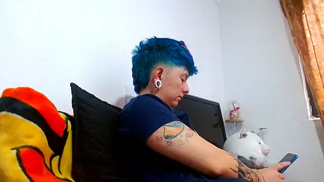 Snapshot of tomboyblue chatting on 10, 6, 2026 tomboyblue online show from 10, 6, 2026