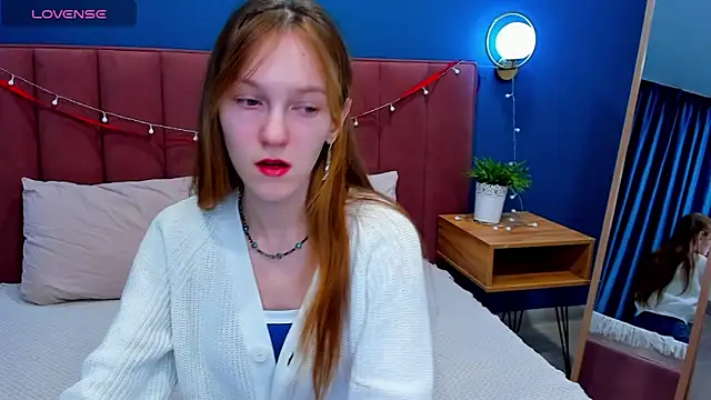 VanillaKelly online show from 12, 2, 2025