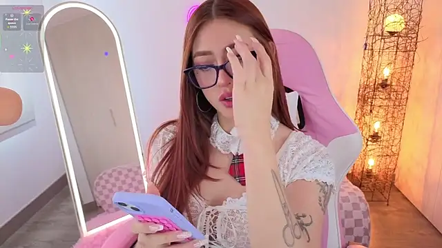 Snapshot of violet_ch chatting on 12, 1, 2026 violet ch online show from 12, 1, 2026