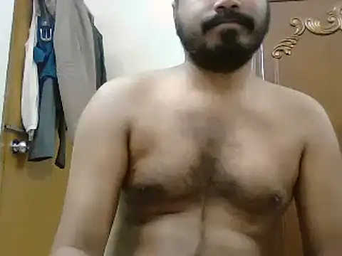 Snapshot of desiboyasif chatting on 4, 11, 2025 desiboyasif online show from 4, 11, 2025