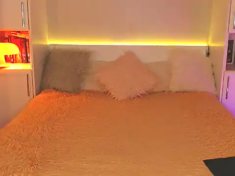 Leaaaaaaaaa online show from 18, 9, 2025