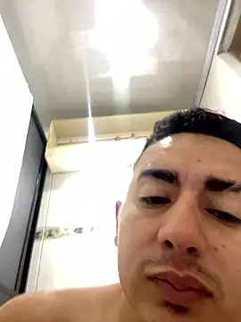 Snapshot of DanielGomez9 chatting on 8, 12, 2024 DanielGomez9 online show from 8, 12, 2024