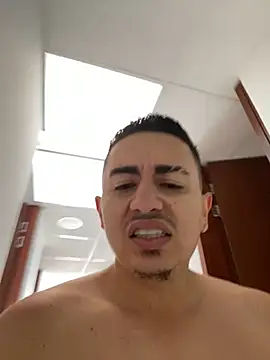 Snapshot of DanielGomez9 chatting on 28, 12, 2024 DanielGomez9 online show from 28, 12, 2024