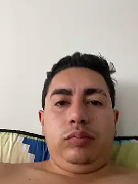 Snapshot of DanielGomez9 chatting on 2, 3, 2025 DanielGomez9 online show from 2, 3, 2025