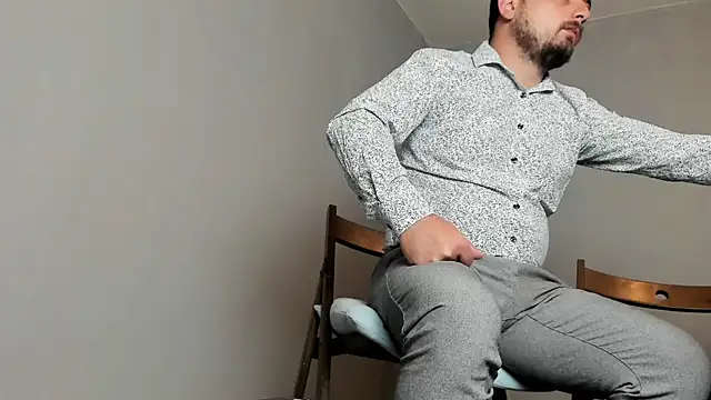 Snapshot of Master_Mark_Wayne chatting on 13, 10, 2025 Master Mark Wayne online show from 13, 10, 2025