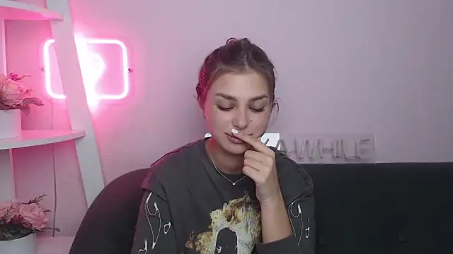 MilanaAngelAs online show from 24, 11, 2025