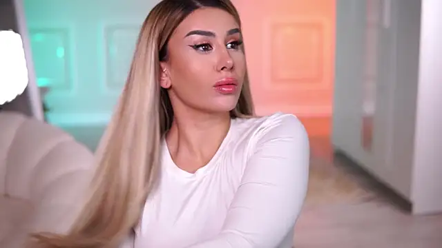 Snapshot of EvaZane chatting on 19, 11, 2025 EvaZane online show from 19, 11, 2025