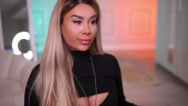 Snapshot of EvaZane chatting on 20, 11, 2025 EvaZane online show from 20, 11, 2025