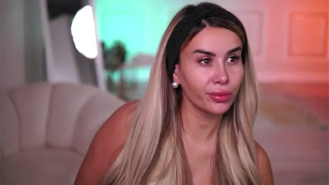 Snapshot of EvaZane chatting on 29, 11, 2025 EvaZane online show from 29, 11, 2025