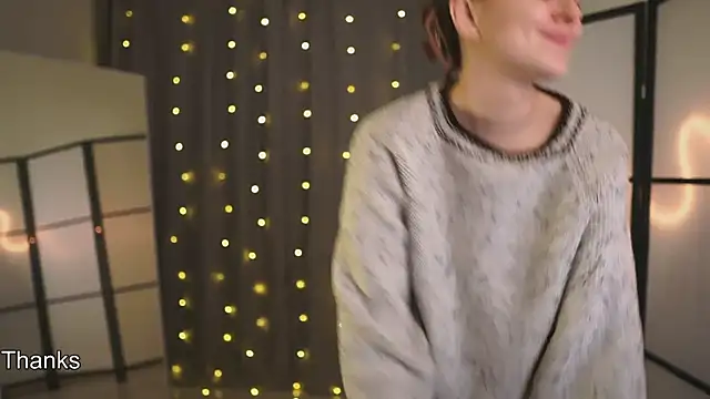 Addelin Moon online show from 18, 1, 2025