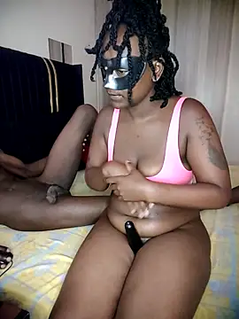 Snapshot of KikiLovesD chatting on 18, 11, 2025 KikiLovesD online show from 18, 11, 2025