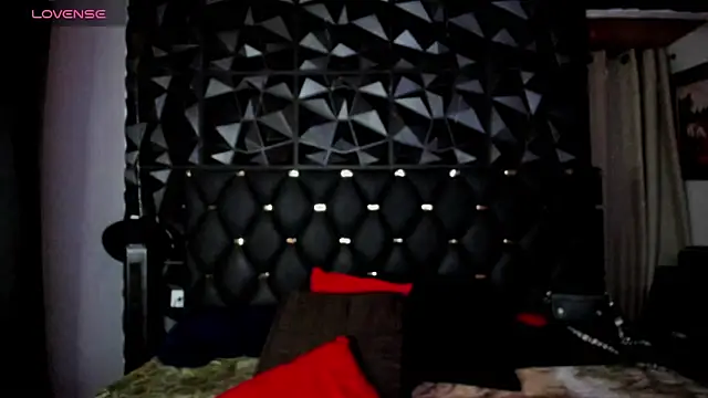 Snapshot of charlottemeyerr chatting on 12, 1, 2025 charlottemeyerr online show from 12, 1, 2025