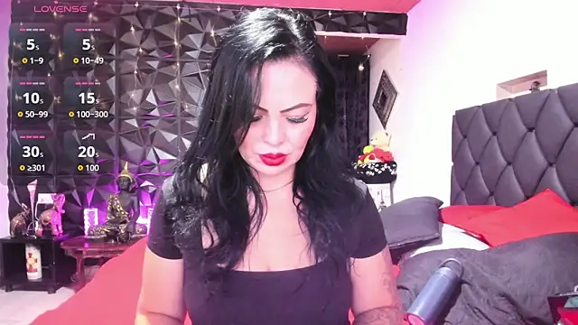 Snapshot of charlottemeyerr chatting on 8, 9, 2025 charlottemeyerr online show from 8, 9, 2025