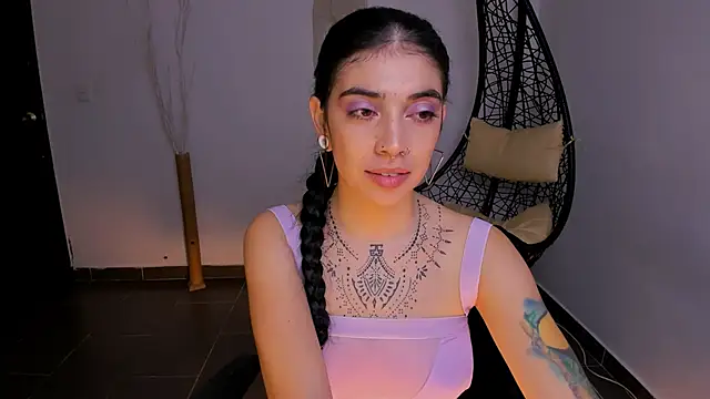 Snapshot of Nina-monroe chatting on 9, 1, 2025 Nina-monroe online show from 9, 1, 2025