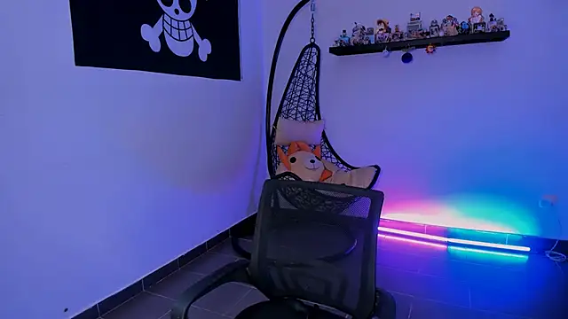 Snapshot of Nina-monroe chatting on 8, 3, 2026 Nina-monroe online show from 8, 3, 2026