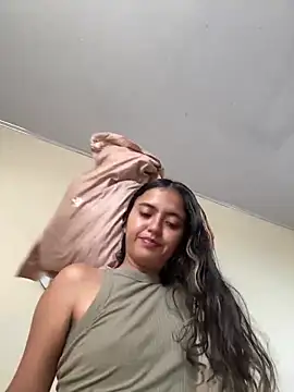 Snapshot of ViolettaSummer chatting on 1, 11, 2025 ViolettaSummer online show from 1, 11, 2025