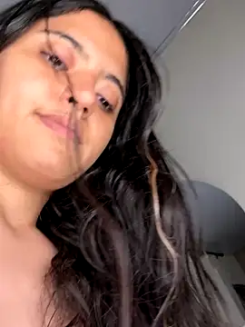 Snapshot of ViolettaSummer chatting on 3, 11, 2025 ViolettaSummer online show from 3, 11, 2025