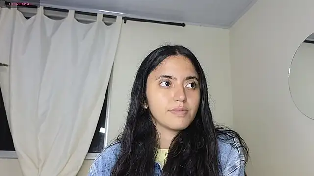 Snapshot of ViolettaSummer chatting on 30, 11, 2025 ViolettaSummer online show from 30, 11, 2025