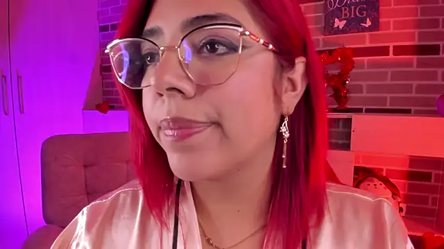 Rousse Collinss online show from 7, 3, 2025