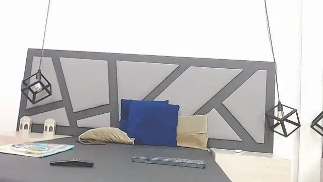 Snapshot of chanel_grant chatting on 29, 10, 2025 chanel grant online show from 29, 10, 2025