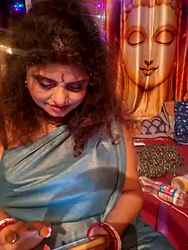 Snapshot of Maaya66 chatting on 17, 12, 2024 Maaya66 online show from 17, 12, 2024