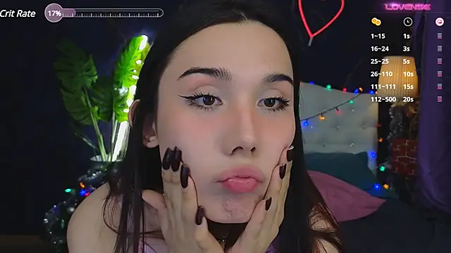 Snapshot of Kaia_Sunshine_Mia chatting on 7, 12, 2024 Kaia Sunshine Mia online show from 7, 12, 2024