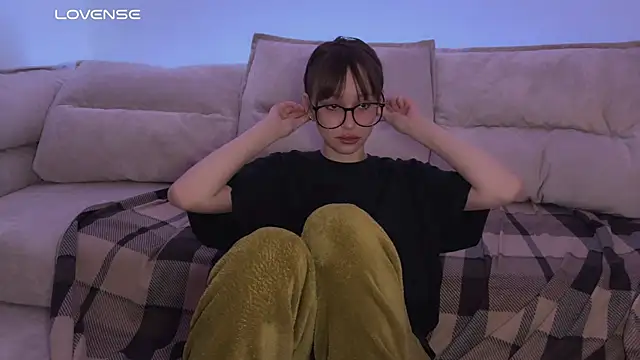 Snapshot of yourconcept chatting on 2, 11, 2025 yourconcept online show from 2, 11, 2025