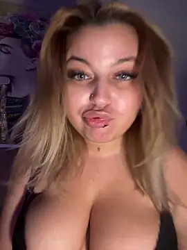 Snapshot of AllysonK chatting on 29, 1, 2025 AllysonK online show from 29, 1, 2025