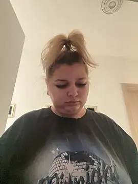 Snapshot of AllysonK chatting on 7, 2, 2025 AllysonK online show from 7, 2, 2025