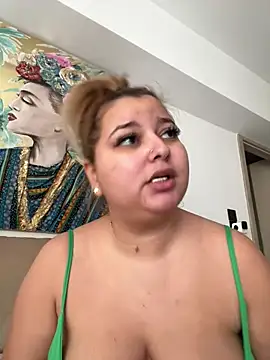 Snapshot of AllysonK chatting on 7, 2, 2025 AllysonK online show from 7, 2, 2025