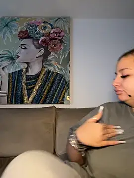 Snapshot of AllysonK chatting on 23, 11, 2025 AllysonK online show from 23, 11, 2025