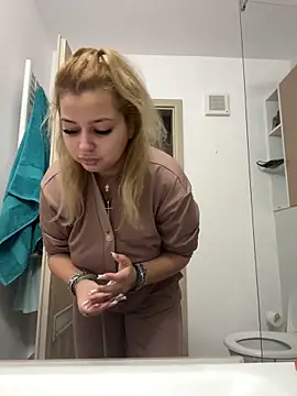 Snapshot of AllysonK chatting on 29, 11, 2025 AllysonK online show from 29, 11, 2025